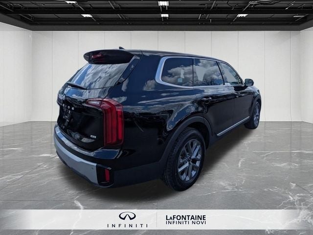 2023 Kia Telluride LX
