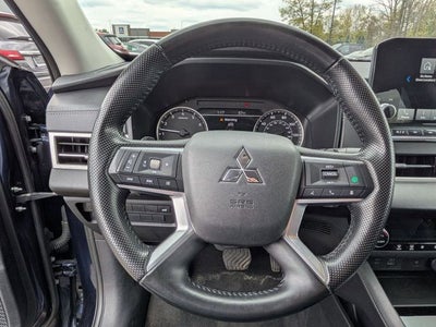 2024 Mitsubishi Outlander SE Black Edition