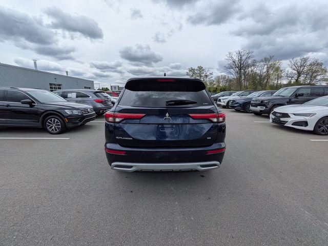 2024 Mitsubishi Outlander SE Black Edition