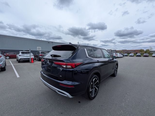 2024 Mitsubishi Outlander SE Black Edition