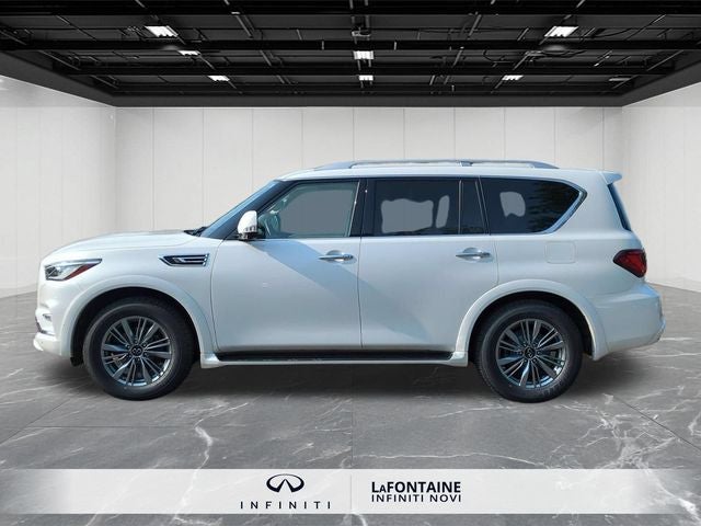 2022 INFINITI QX80 LUXE