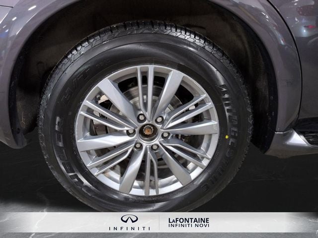 2024 INFINITI QX80 LUXE