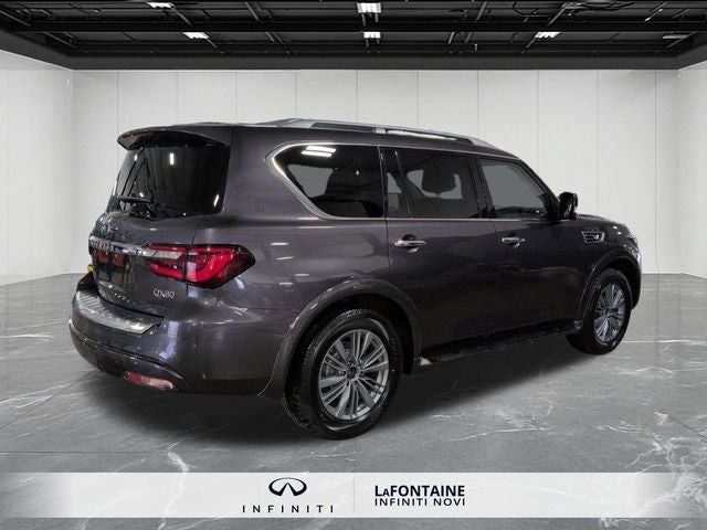 2024 INFINITI QX80 LUXE