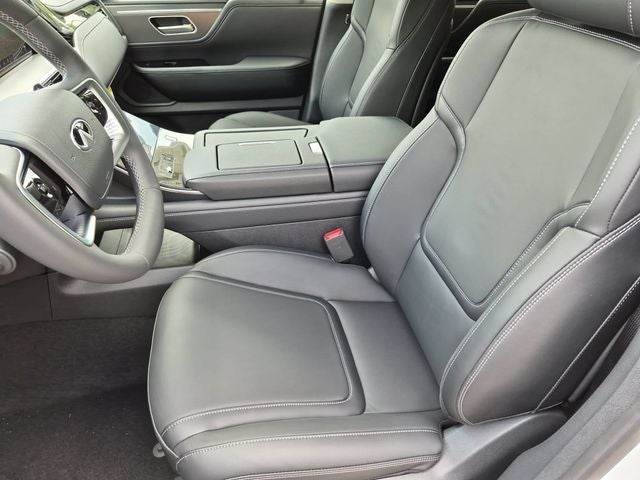 2027 INFINITI QX80 PURE