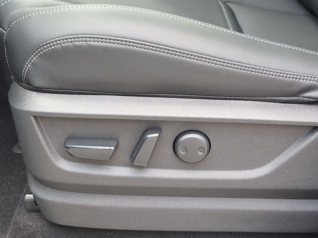 2027 INFINITI QX80 PURE