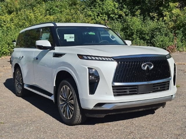 2027 INFINITI QX80 LUXE