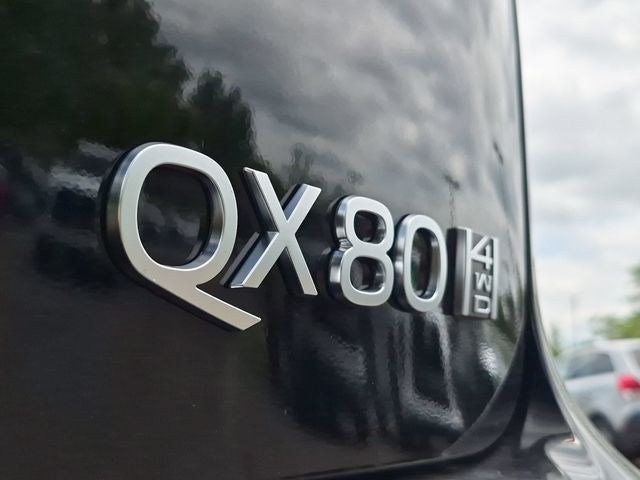 2027 INFINITI QX80 LUXE