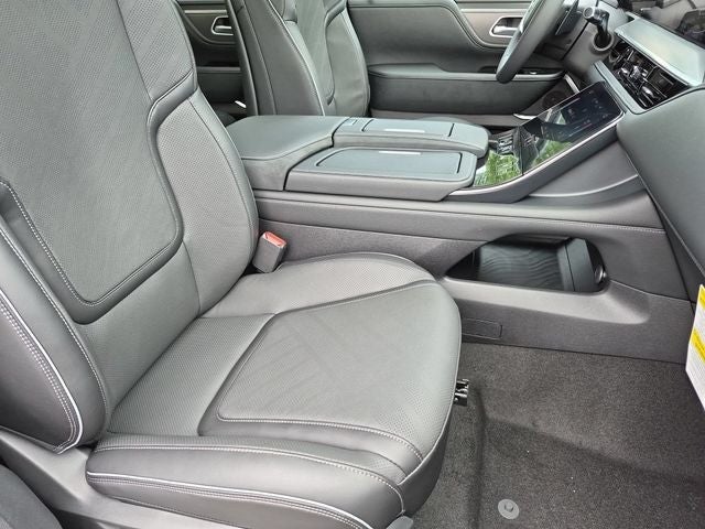 2027 INFINITI QX80 LUXE