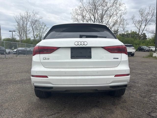 2023 Audi Q3 Premium quattro