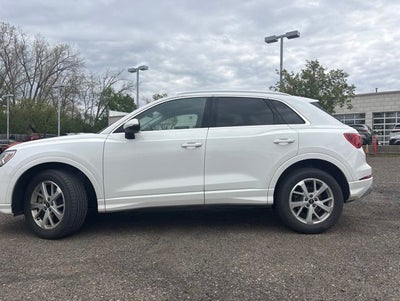 2023 Audi Q3 Premium quattro