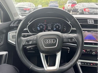 2023 Audi Q3 Premium quattro
