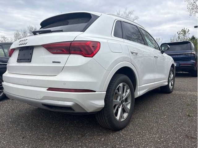 2023 Audi Q3 Premium quattro