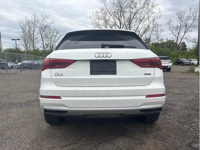 2023 Audi Q3 Premium quattro