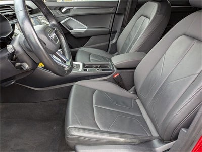 2021 Audi Q3 Premium quattro