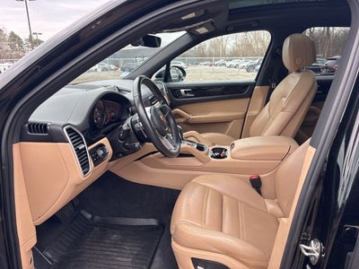 2021 Porsche Cayenne Base