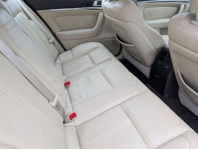 2013 Lincoln MKS Base