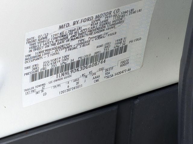 2013 Lincoln MKS Base