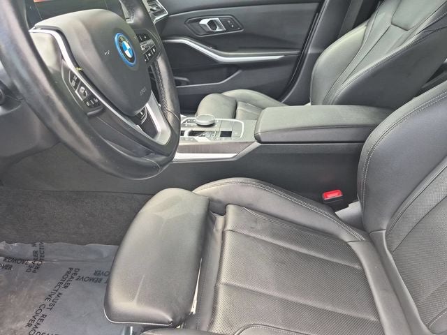 2024 BMW 3 Series 330e iPerformance