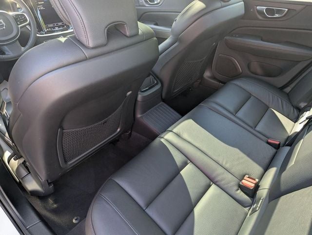 2023 Volvo S60 Recharge Plug-In Hybrid T8 Plus Dark Theme