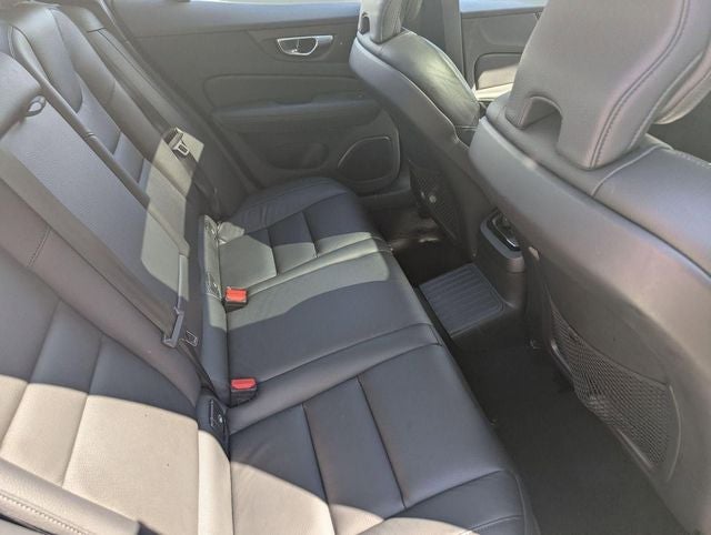 2023 Volvo S60 Recharge Plug-In Hybrid T8 Plus Dark Theme