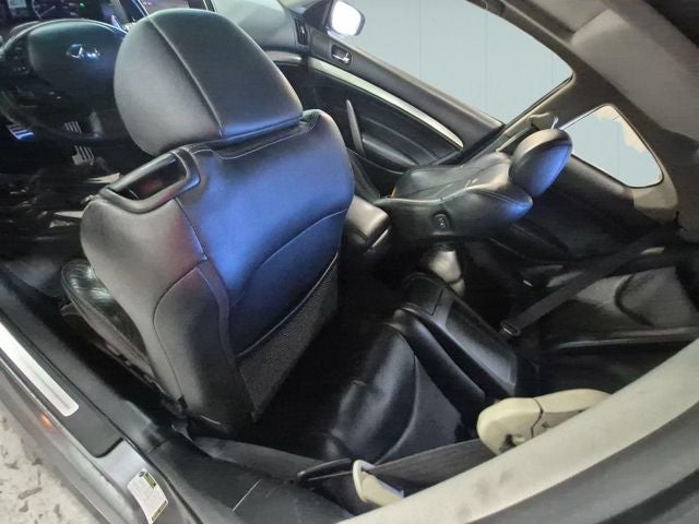 2011 INFINITI G37 X