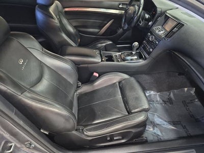 2011 INFINITI G37 X