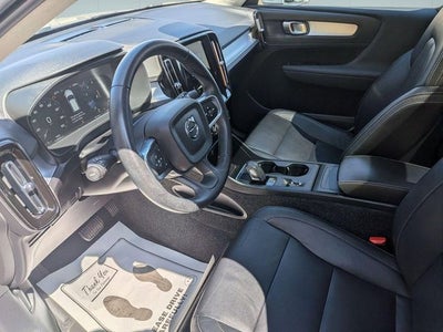 2021 Volvo XC40 Momentum