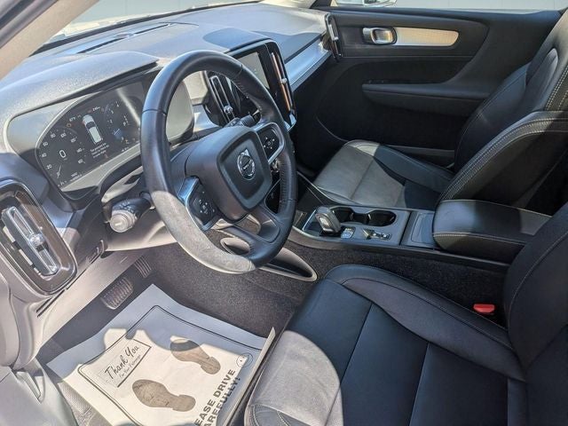 2021 Volvo XC40 Momentum