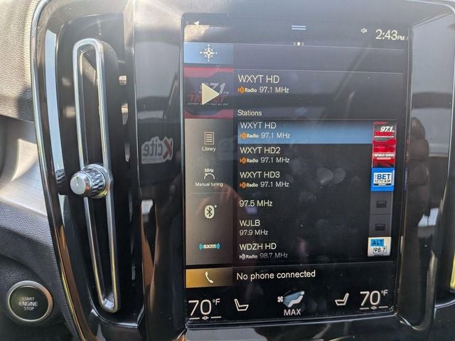2021 Volvo XC40 Momentum