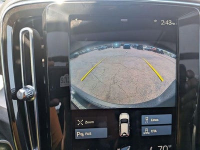 2021 Volvo XC40 Momentum