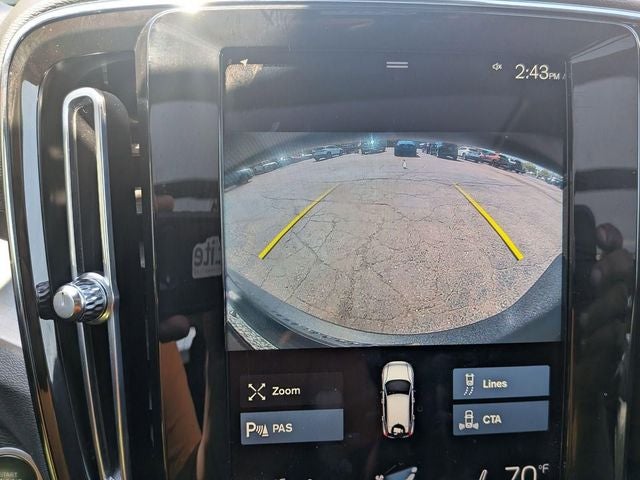 2021 Volvo XC40 Momentum