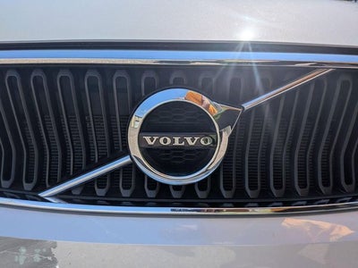 2021 Volvo XC40 Momentum