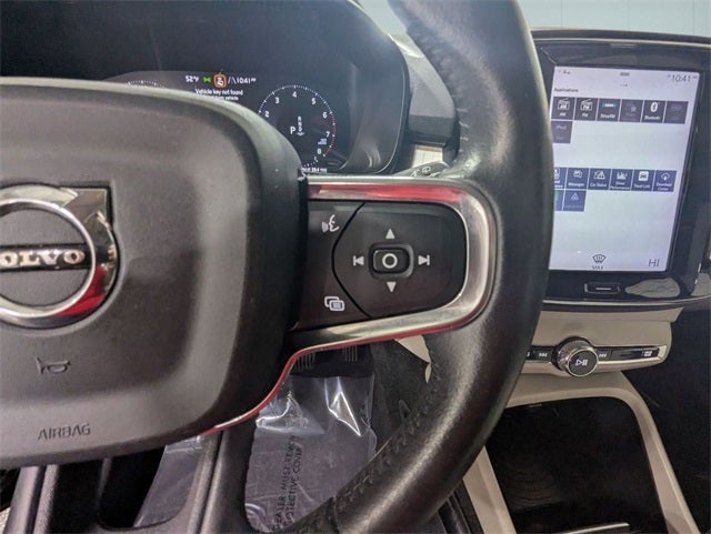 2019 Volvo XC40 Momentum