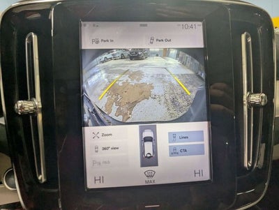 2019 Volvo XC40 Momentum