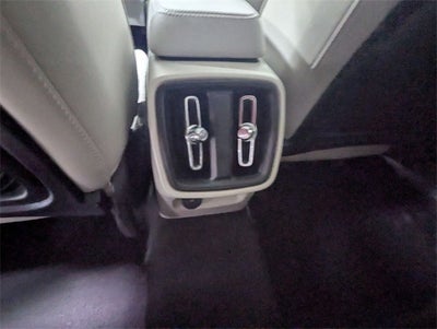 2019 Volvo XC40 Momentum