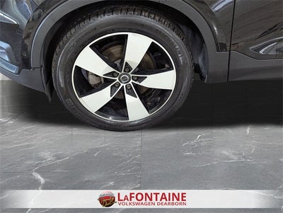 2019 Volvo XC40 Momentum