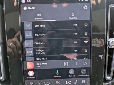 2024 Volvo XC40 B5 Plus Bright Theme