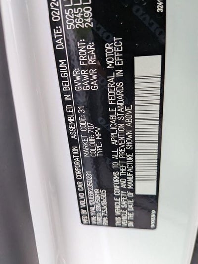 2024 Volvo XC40 B5 Plus Bright Theme
