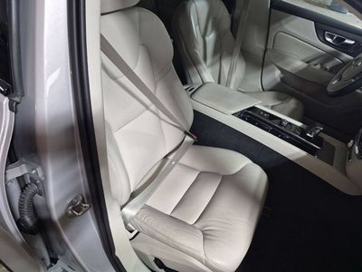 2025 Volvo V60 Cross Country B5 Plus