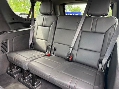 2023 Chevrolet Suburban RST