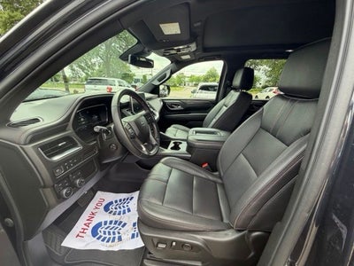2023 Chevrolet Suburban RST