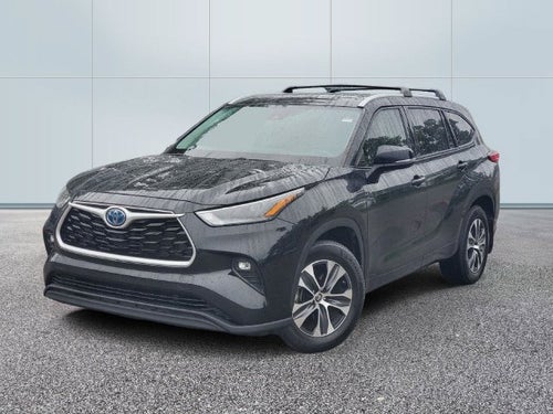 2022 Toyota Highlander Hybrid XLE