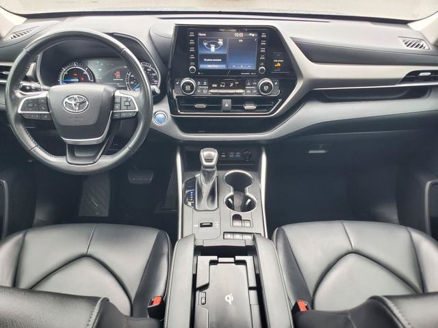 2022 Toyota Highlander Hybrid XLE
