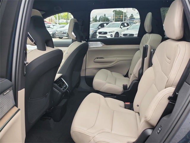 2025 Volvo EX90 Ultra Performance 6-Seater