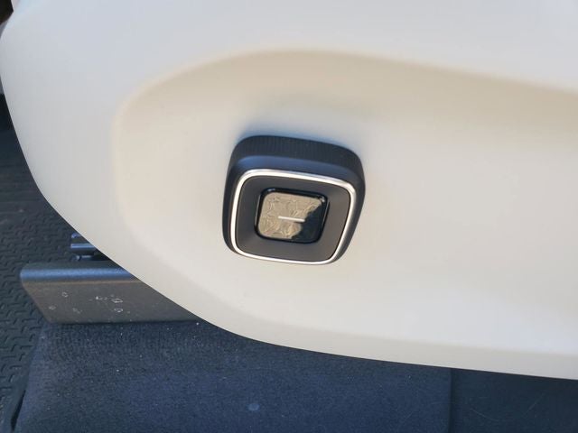 2025 Volvo EX90 Twin Motor Performance Plus 7-Seater