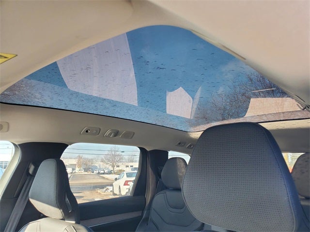 2025 Volvo EX90 Ultra Performance 7-Seater