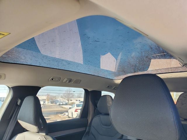 2025 Volvo EX90 Ultra Performance 7-Seater