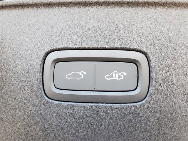 2025 Volvo EX90 Ultra Performance 7-Seater