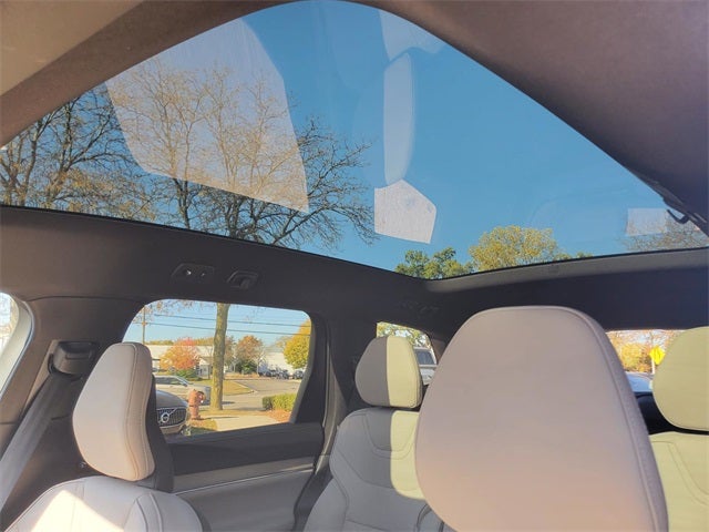 2025 Volvo EX90 Twin Motor Plus 7-Seater