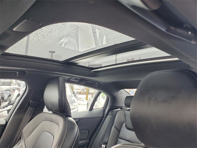 2021 Volvo S60 T5 R-Design